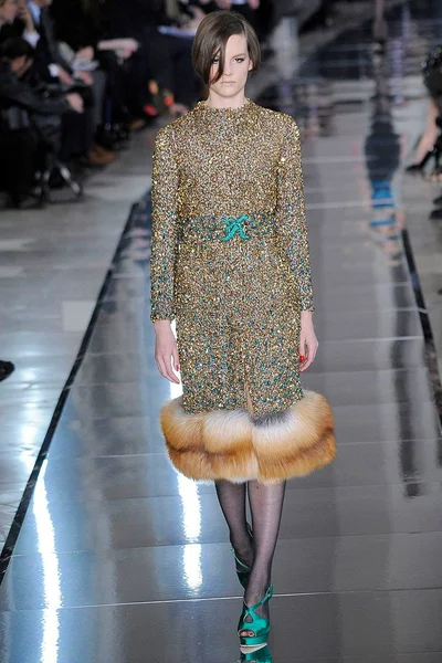 Look 26